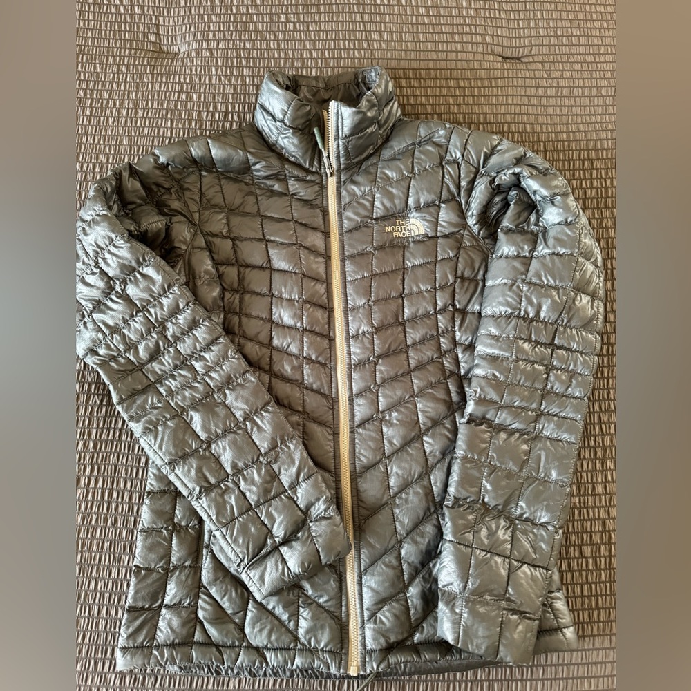 Green North Face Thermoball Jacket Sz Small